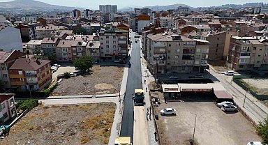 Elazığ'da 20 bin ton sıcak asfalt kullanılarak 12 kilometrelik alan yenilendi