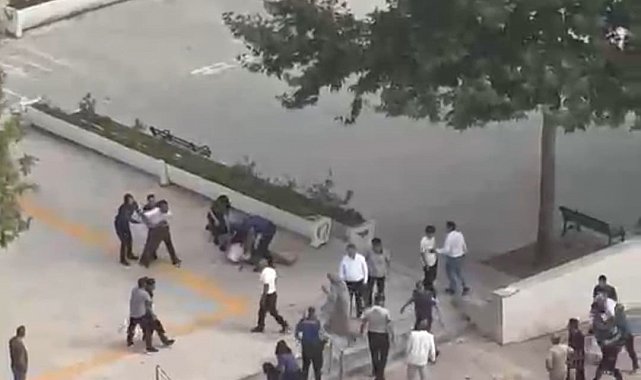 Elazığ'da adliye önünde tekmeli yumruklu kavga