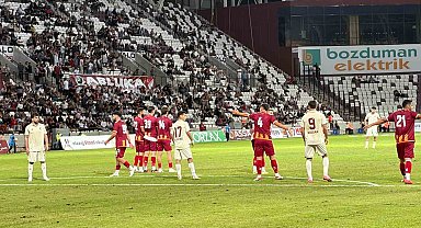 Elazığ'da dostluk kazandı