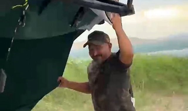 Elazığ'da kamp yapan balıkçıların fırtınayla mücadelesi