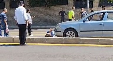 Elazığ'da otomobilin çarptığı şahıs yaralandı