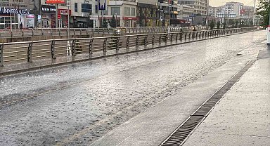 Elazığ'da sağanak etkili oldu