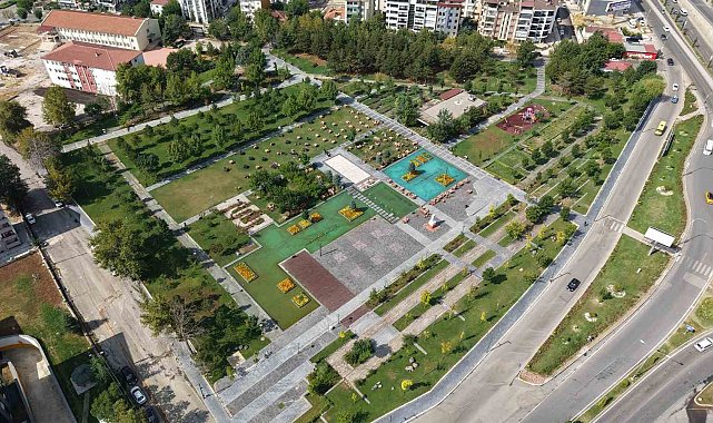 Elazığ'daki bombalı saldırıda bir gözünü kaybeden gazi Demir: "En acı kaybımız kaybettiklerimiz değil, şehitlerimizdir"
