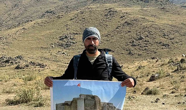 Elazığlı sporcudan Ağrı Dağı'nda 30 Ağustos Zafer Bayramı tırmanışı