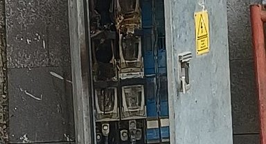 Elektrik trafosu patladı