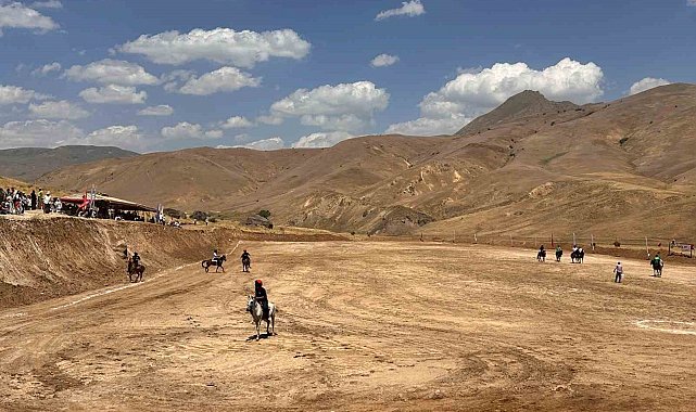 Erciş Ulupamir Kökbörü Atlı Spor Kulübü finale yükseldi