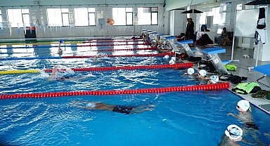 Erciyes Yüksek İrtifa Kamp Merkezi, profesyonel yüzme kulüplerinin yeni sezon hazırlık adresi oldu