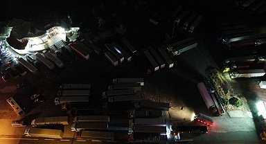 Erzincan-Sivas kara yolu heyelan sonrası yeniden ulaşıma açıldı