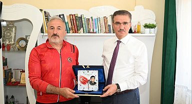 Erzurum Valisi Aydın Baruş'tan İspir'de anlamlı ziyaret: Şehit ailesi ve gaziye vefa