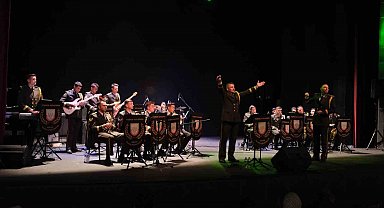 Erzurum'da festivalin ritmi sanatla tutuldu