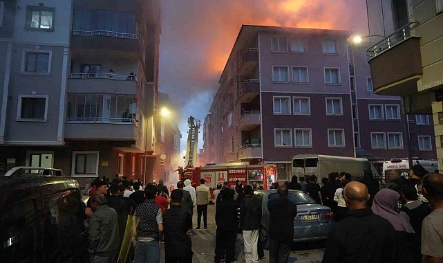 Erzurum'da korkutan çatı yangını