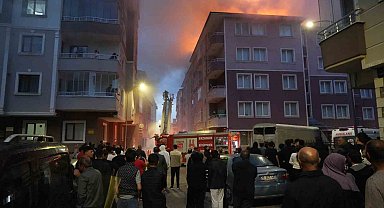 Erzurum'da korkutan çatı yangını