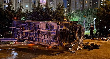 Esenler'de makas atan minibüs zincirleme kazaya neden oldu: 1 ölü, 5 yaralı