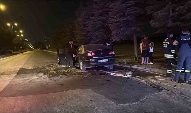 Eskişehir'de seyir halindeki otomobil alev aldı
