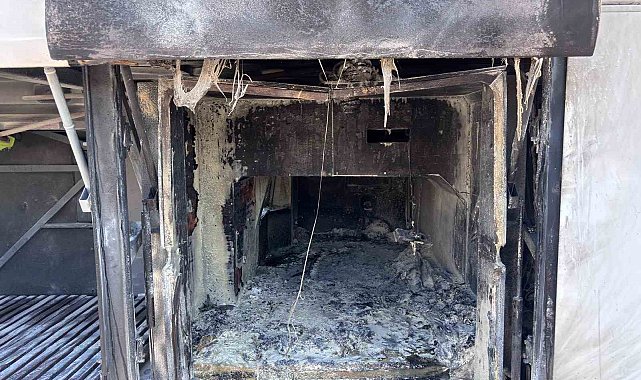 Eskişehir'de yolcu otobüsünde yangın çıktı, yolcular son anda tahliye edildi
