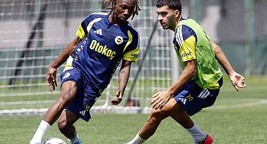 Fenerbahçe, Konyaspor maçı hazırlıklarına ara vermeden başladı