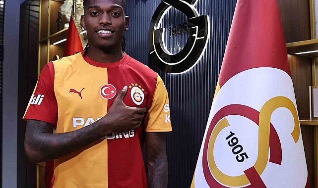 Galatasaray, Leao ile 4 yıllık sözleşme imzaladı