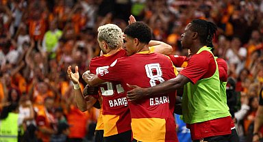 Galatasaray, Süper Lig'de puanını 7'ye yükseltti