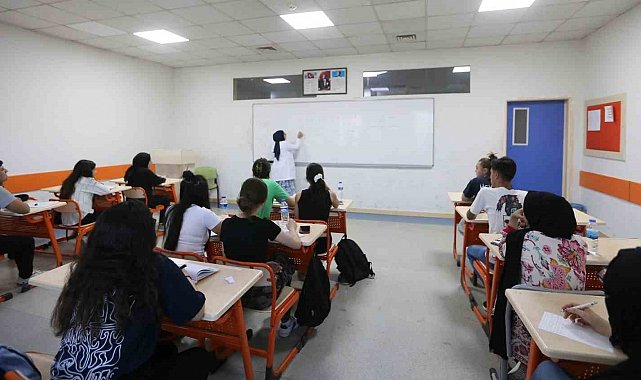 GASMEK öğrencileri hayallerindeki üniversite ve bölümlere yerleşti