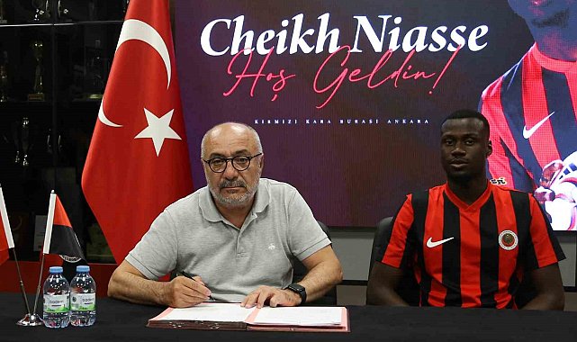 Gençlerbirliği Cheikh Niasse'yi kadrosuna kattı