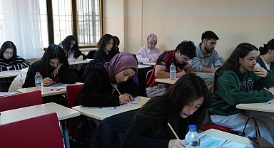 Gençlerin üniversite yolculuğunda Denizli Büyükşehir desteği