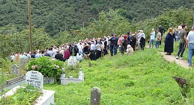 Giresun'da sele kapılarak hayatını kaybeden Mehmet Akkaya toprağa verildi