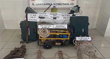 Gümüşhane'de izinsiz kazı yapan 3 kişi yakalandı