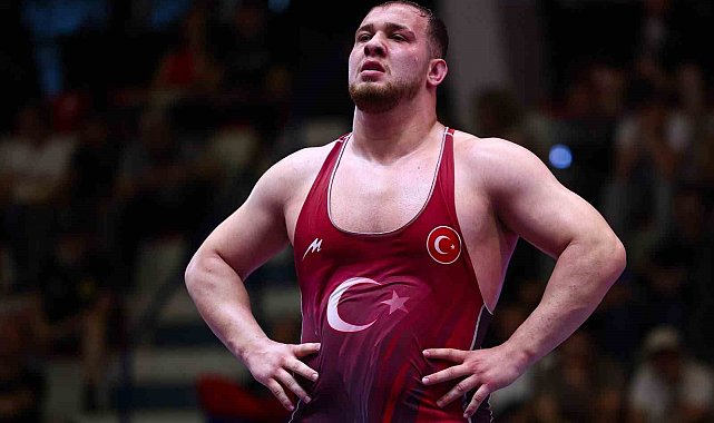 Hakan Büyükçıngıl'dan Akdeniz Oyunları'nda altın madalya