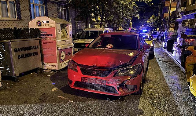 Hasta taşıyan ambulans otomobil ile çarpıştı: 3 kişi yaralandı