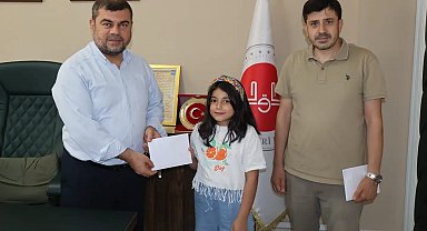Hatay'da "Yaz Kur'an Kursu Hikâyem" yarışmasında dereceye giren öğrenciler ödüllendirildi