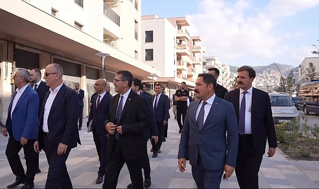 Hatay'daki yeniden inşa çalışmaları havadan ve karadan incelendi