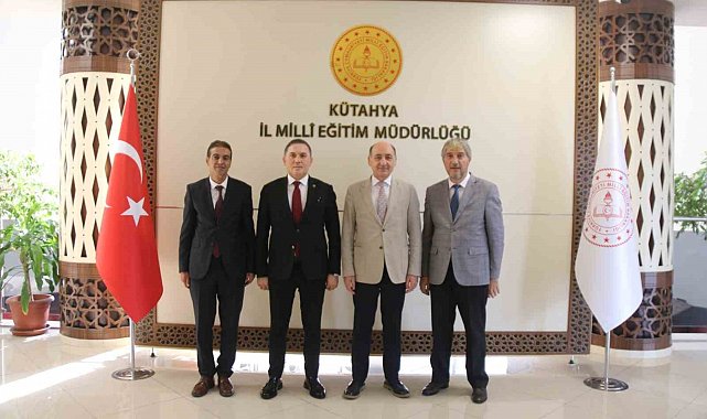 Hayat Boyu Öğrenme Genel Müdür Yardımcısı Mahmut Kurtaran Kütahya'yı ziyaret etti
