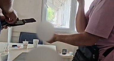 Hayatını kaybeden babasının hediyesini kaybetti, bulununca sözleri duygulandırdı