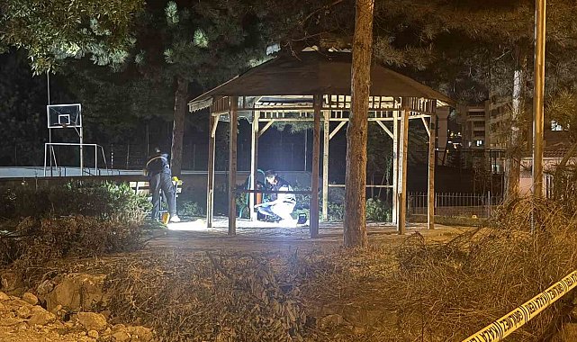 Hırka verme meselesi tartışmaya döndü: Arkadaşını 3 yerinden bıçakladı