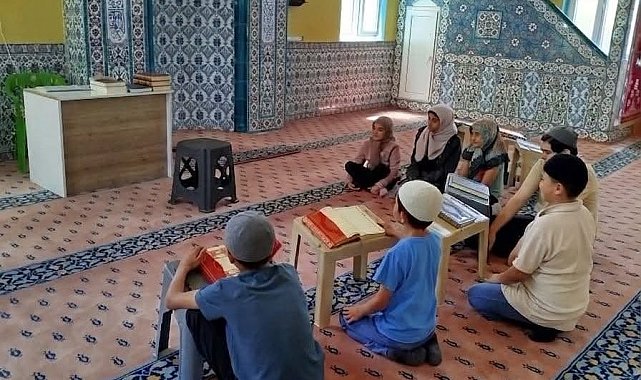 Hisarcık Saklar köyünde Yaz Kur'an Kursu Kapanış Programı düzenlendi