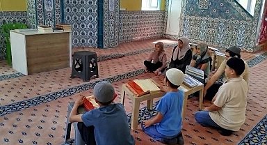 Hisarcık Saklar köyünde Yaz Kur'an Kursu Kapanış Programı düzenlendi