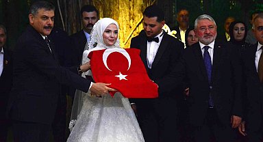 İçişleri Bakanı Çiftçi, AK Parti Çorum İl Başkanı'nın oğlunun düğününe katıldı