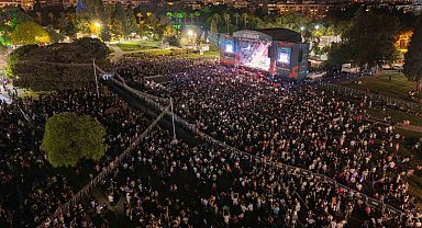 İEF'de Çim Konserleri rüzgarı esecek