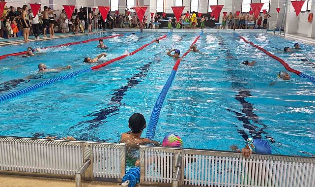 İki ayda 200 öğrenci yüzme öğrendi