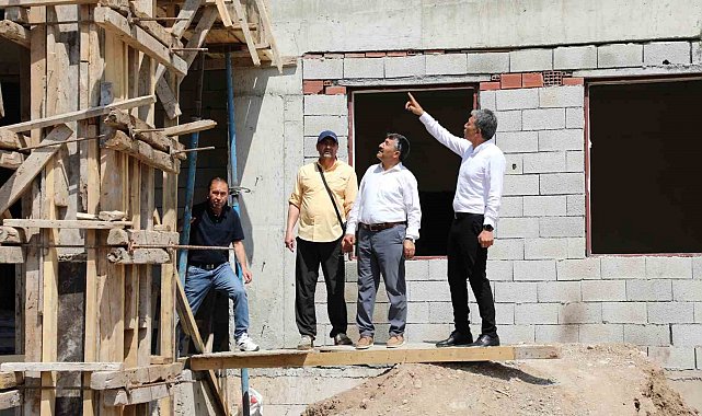İl Milli Eğitim Müdürü Çakan, yeni eğitim öğretim yılı hazırlıklarını hafta sonunda da sürdürdü
