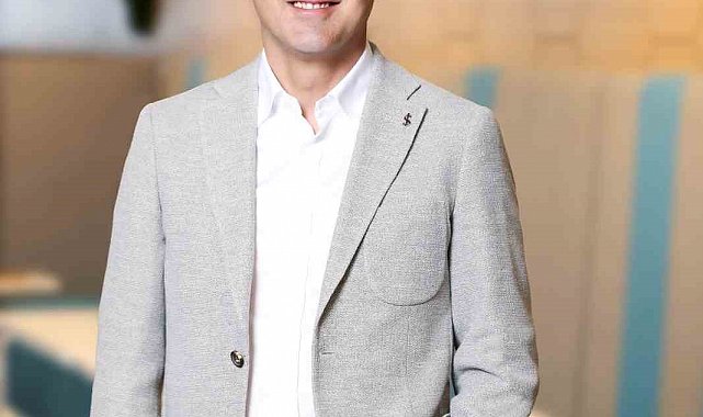İş Bankası MaxSticker Kart'ını kullanıma sundu