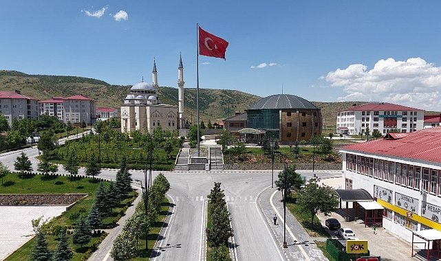 İstanbul'da eğitim ve 50 bin TL'lik burs, Bitlis'i köklü üniversitelerin önüne geçirdi