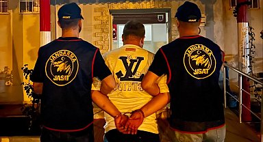 İzmir'de 15 yıl hapis cezası bulunan firari operasyonla yakalandı