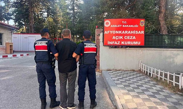 Jandarma çeşitli suçlardan aranan 40 kişiyi yakaladı