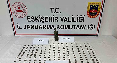 Jandarma tarihi eser değerinde 1 elmas, 1 heykel ve 194 bronz sikke ele geçirdi, şüpheli tutuklandı