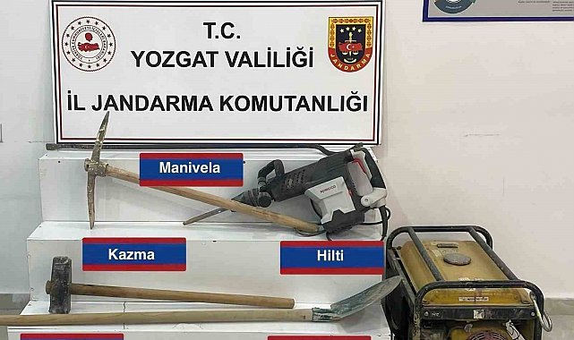 Kaçak kazı yapan 4 kişi yakalandı