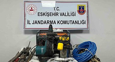 Kaçak kazı yapan 5 şüpheli suçüstü yakalandı
