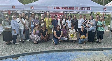 Kadınların el emeği ürünleri gece pazarında satışa çıktı