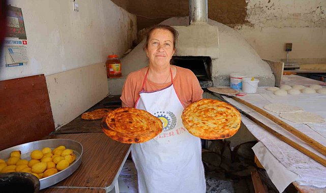 Kahramanmaraş Çardak'ta 160 yıllık ekmek geleneği