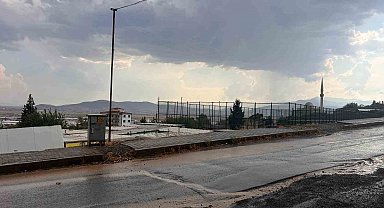 Kahramanmaraş'ta sağanak yağış etkili oldu